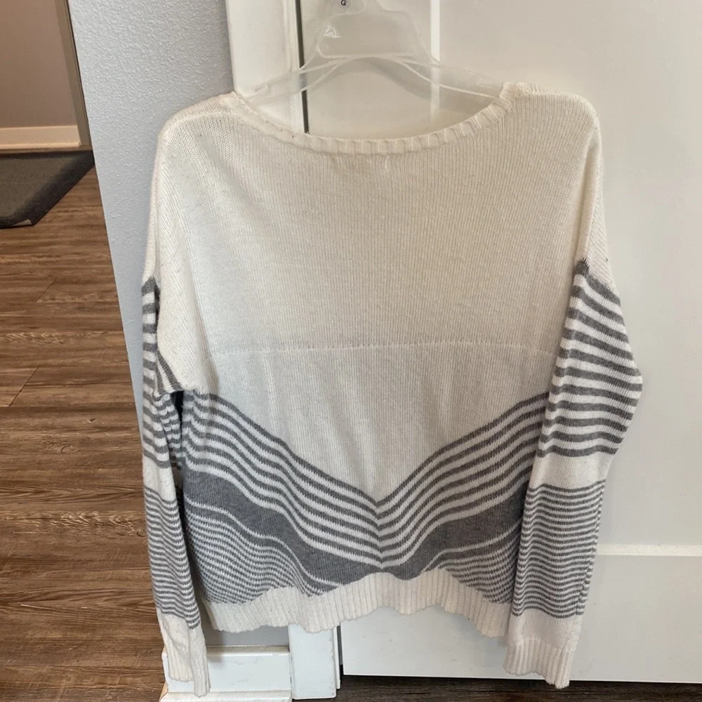 Love Riche sweater - Picture 7 of 7